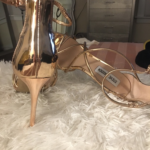 Steve Madden Rose Gold heels - Picture 2 of 3